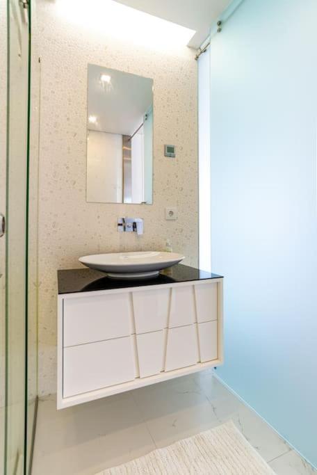Mifi Beach Luxury Duplex By Mp Вила-Нова-ди-Гая Экстерьер фото